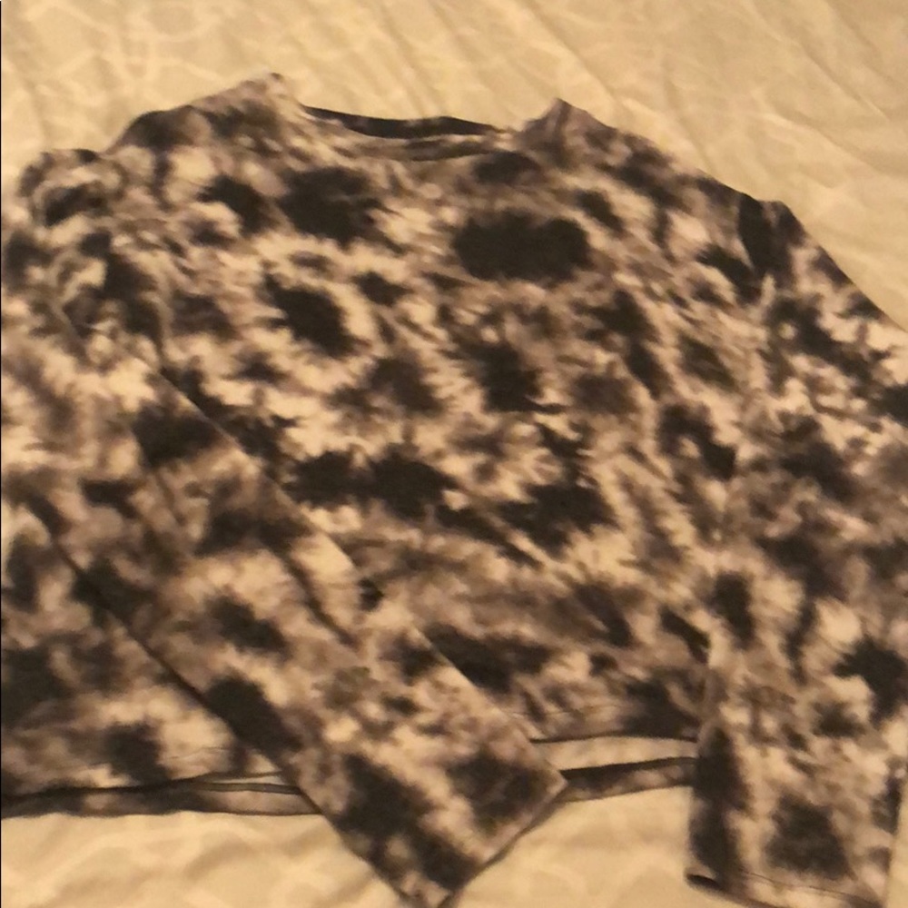 Tie Dye flowy crop sweater